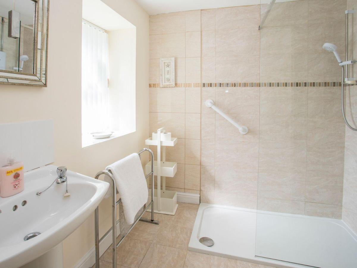 Apartamento 2 The Coach House Pentraeth Exterior foto